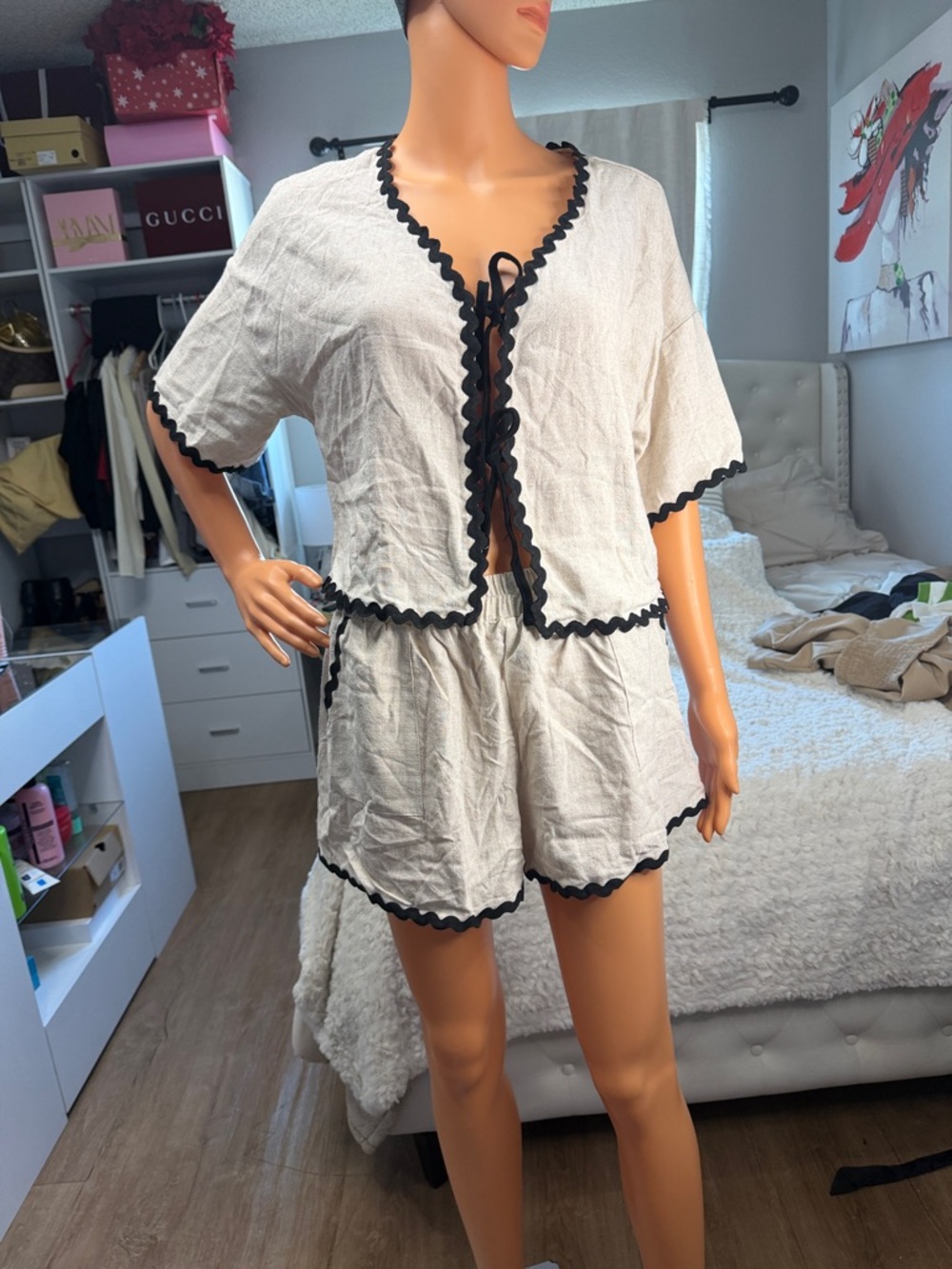 White Two-Piece Lounge Set with Black Scalloped Trim